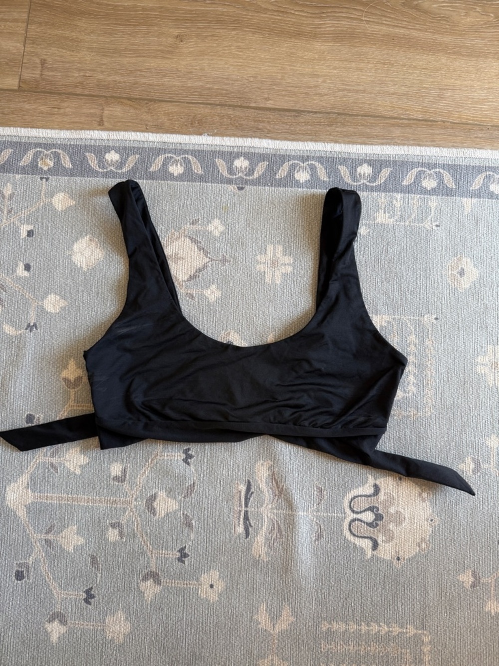 MONDAY SWIMWEAR BIKINI TOP